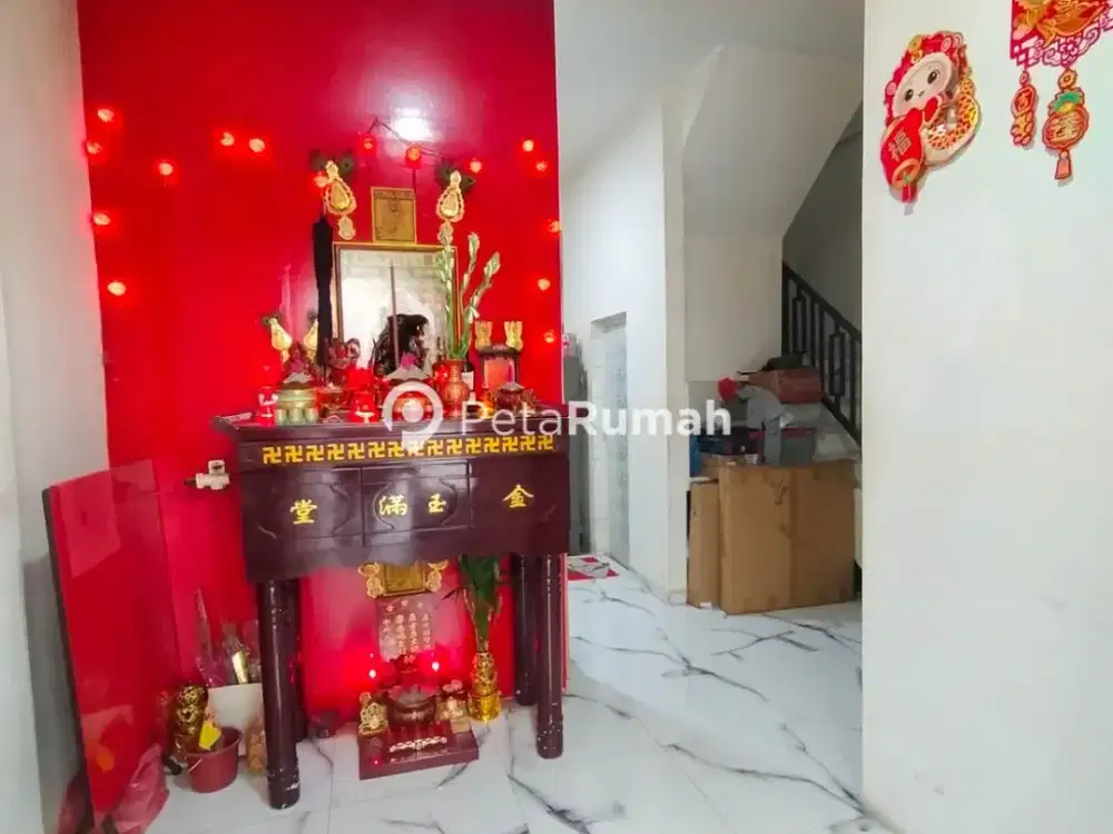 DIJUAL TOWNHOUSE JALAN BRIGJEND KATAMSO PERUMAHAN PARAGON MALIBU | DAERAH KAMPUNG BARU (JUNIADI)