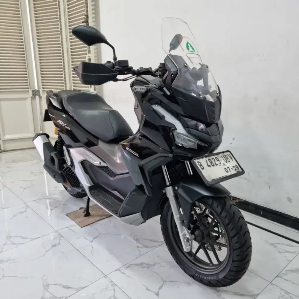 Honda New ADV 160 CBS Keyless LED Fi 2023 bln 7 pajak panjang DP 1 Jt