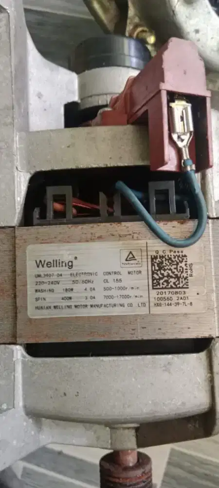 Motor mesin cucii dan pengering