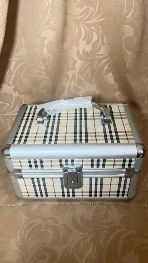 Preloved Tas Makeup / Makeup Box