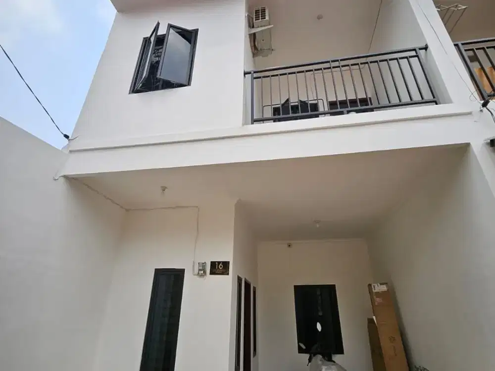 Rumah 2 Lt SHM 9 Menit ke Gerbang Tol Kalimalang 2 Siap KPR J-38591