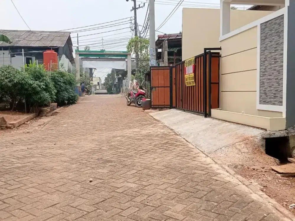 Rumah Hadap Timur 15 Menit ke Stasiun Cisauk Dibantu KPR J-38022