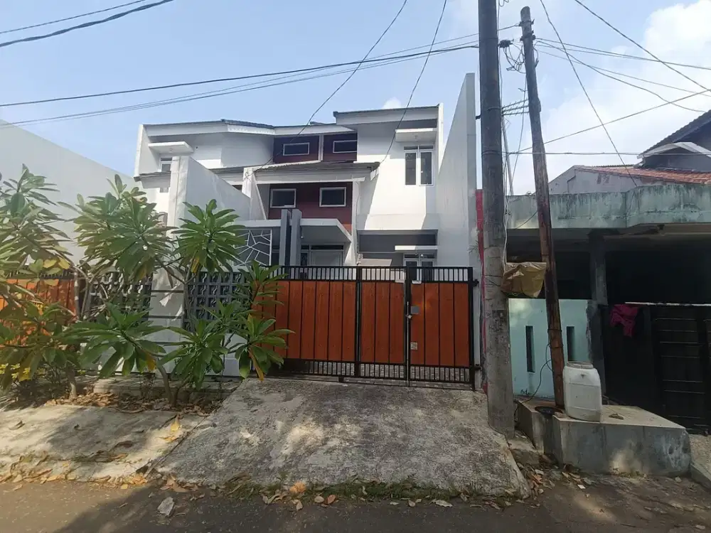 Rumah 2 Lt Luas 15 menit ke Mall Ciputra Cibubur Siap KPR J-37838