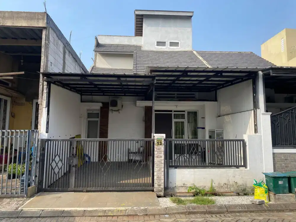 Rumah Terawat 10 Menit ke Mall Metropolitan Cibubur Siap Huni J-37668