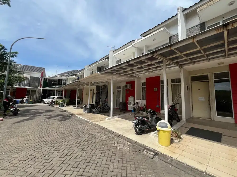 Rumah SHM 14 Menit ke Lagoon Avenue Mall Bekasi Bebas Banjir J-37675