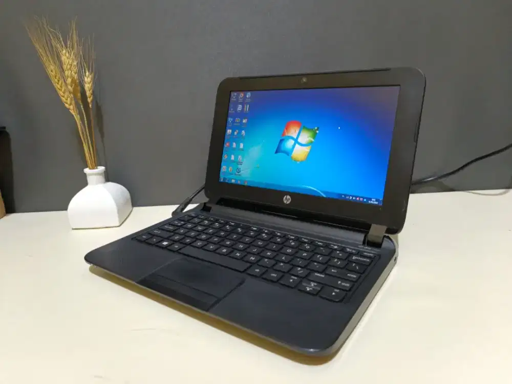 HP Pavilion 10 Amd A4 Second
