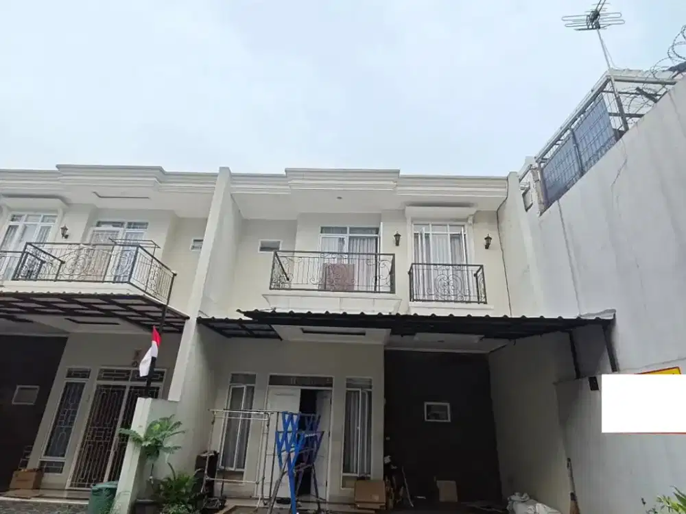 Rumah Terawat 11 Menit ke RS Citra Medika Depok Dibantu KPR J-37630