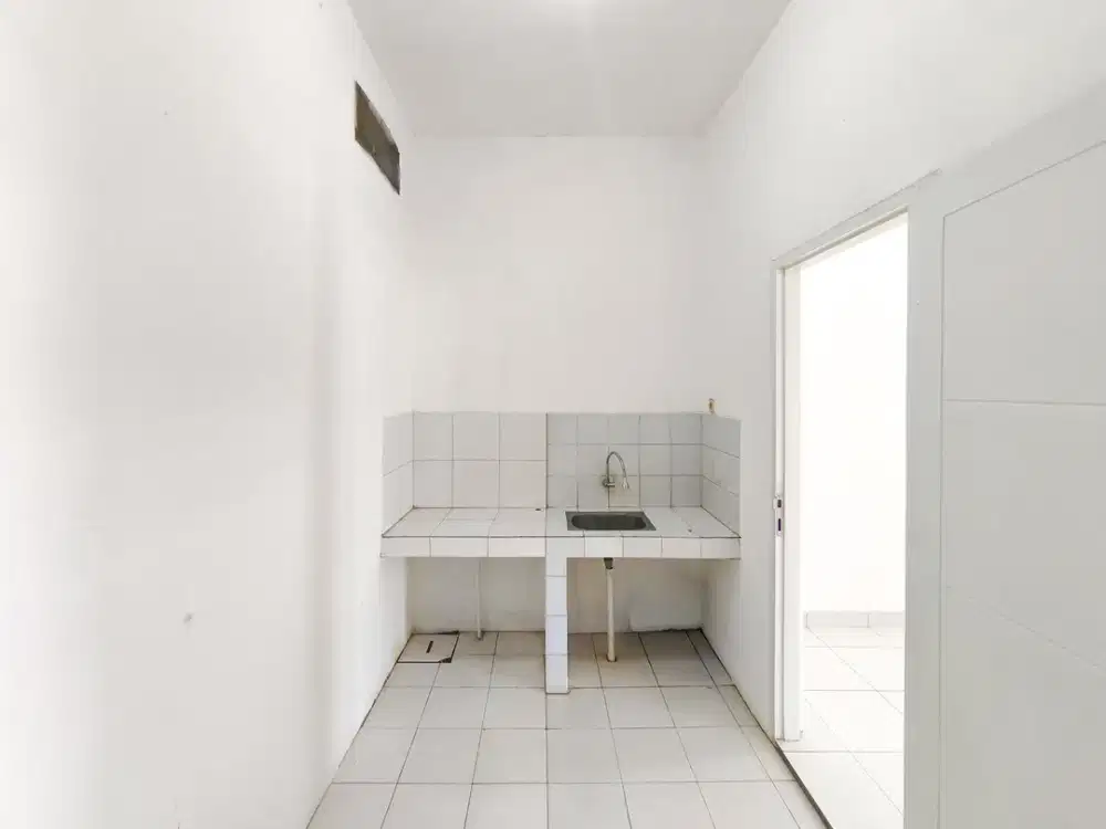 Rumah Hook 2 Kamar 9 Menit ke Gerbang Tol BSD Barat 1 Bisa KPR J-38206