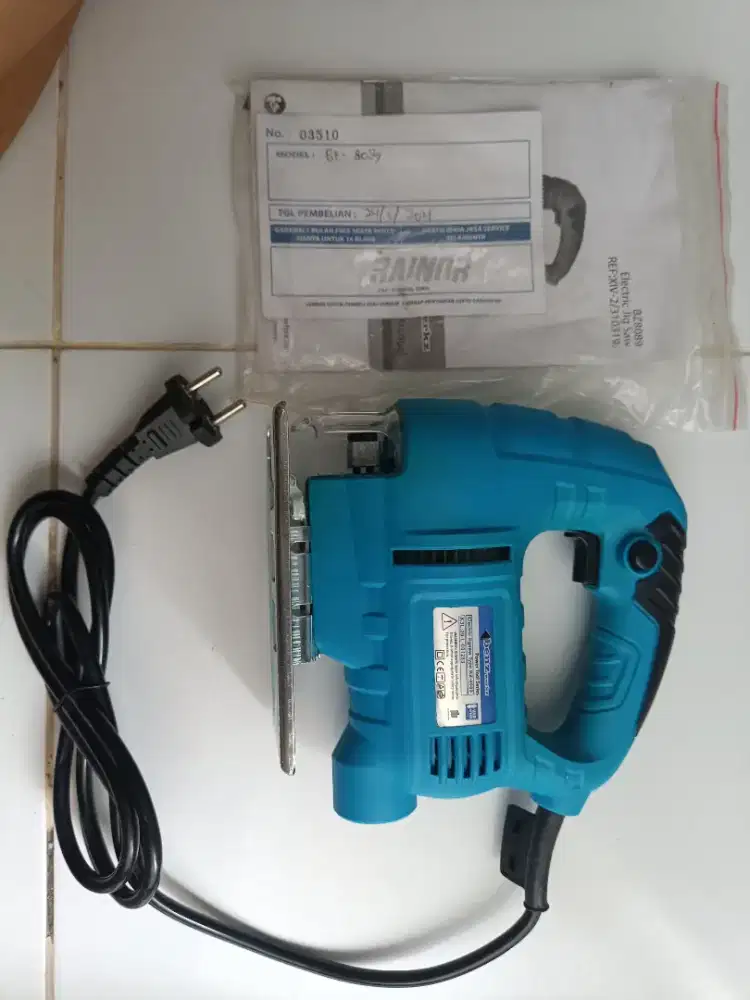 Gergaji kayu listrik