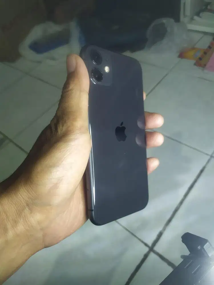 Jual iPhone 11 (128GB)Black inter – Kondisi Mulus, Pemakaian pribadi