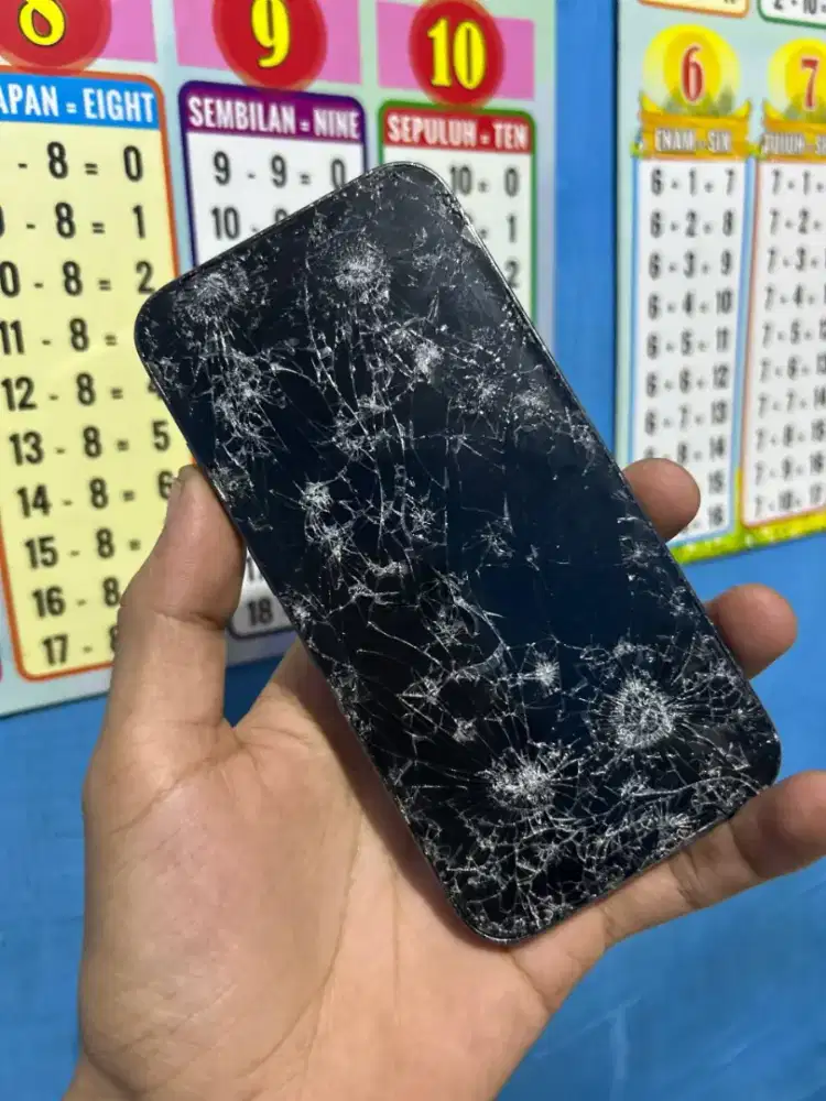 MENERIMA HANDPHONE RUSAK