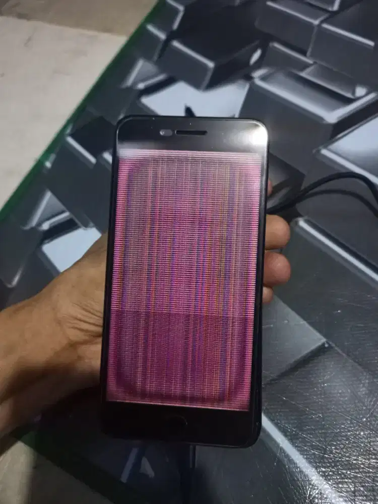 MENERIMA HANDPHONE MINUSAN RUSAK