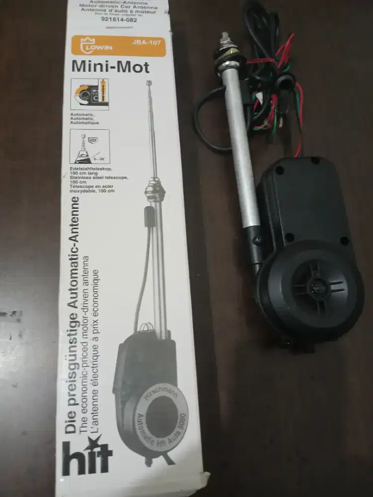 Antena Automatic untuk mobil universal