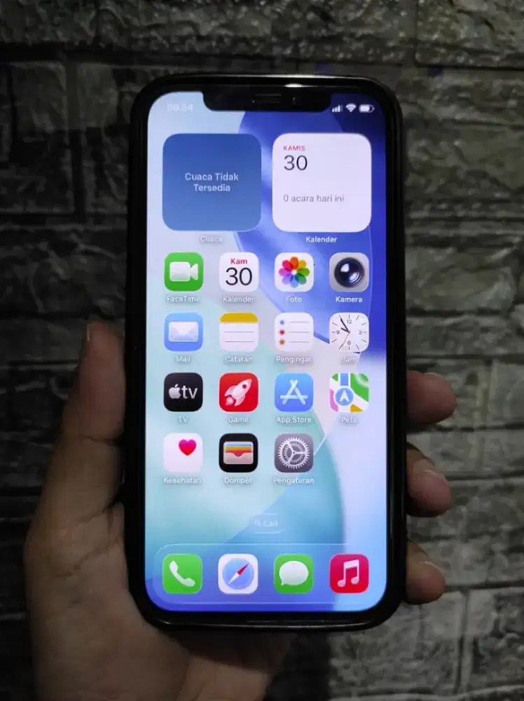 manawi iphone 12 wifi only