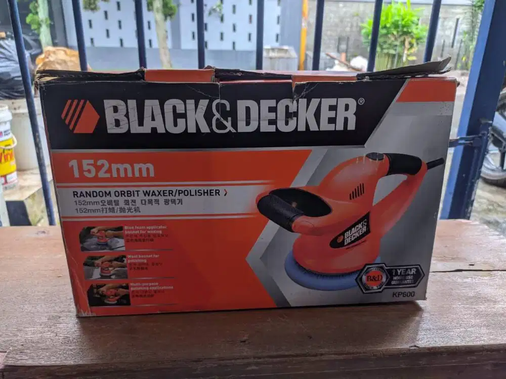 Black & Decker Car Polisher / Mesin Poles Black & Decker