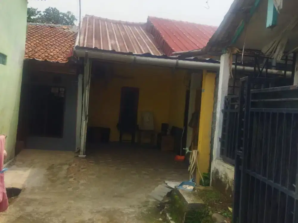 Jual Rumah Seken 15 Menit ke Terminal Bus Ciparigi DP Ringan  J-31935