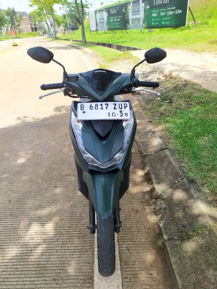 Beat deluxe new CBS ISS tipe tertinggi ss lengkap faktur ada