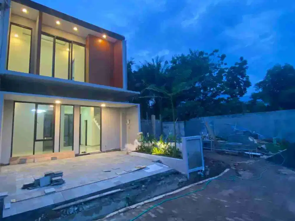 Cluster dekat exit tol ungaran, dekat gedung DPRD