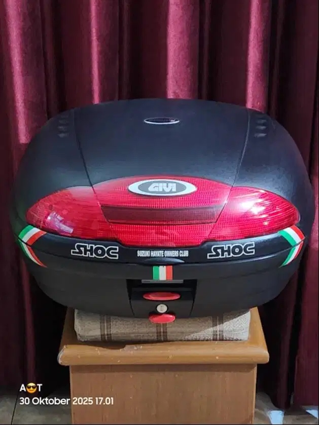 Box GIVI e45 with Stoplamp Fullset Seperti Baru