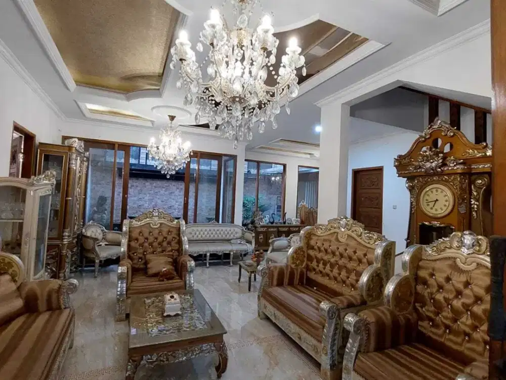 Dijual Cpt dan Murah Rumah Siap Huni LT 288/LB 450 Sudah Renovasi,Harapan Indah Bekasi