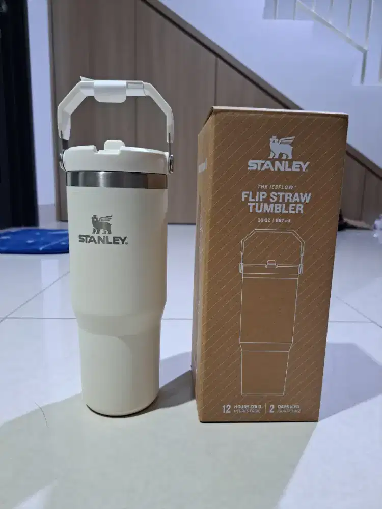Stanley Tumbler Flip Straw 887 ML