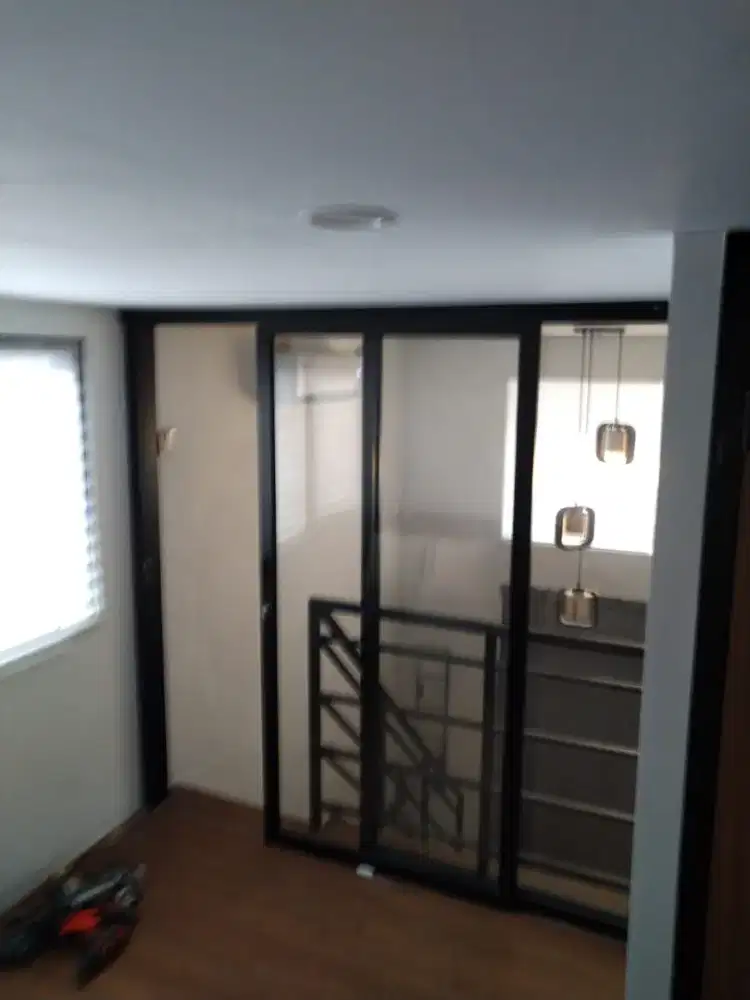 Pintu Geser Aluminium Kaca