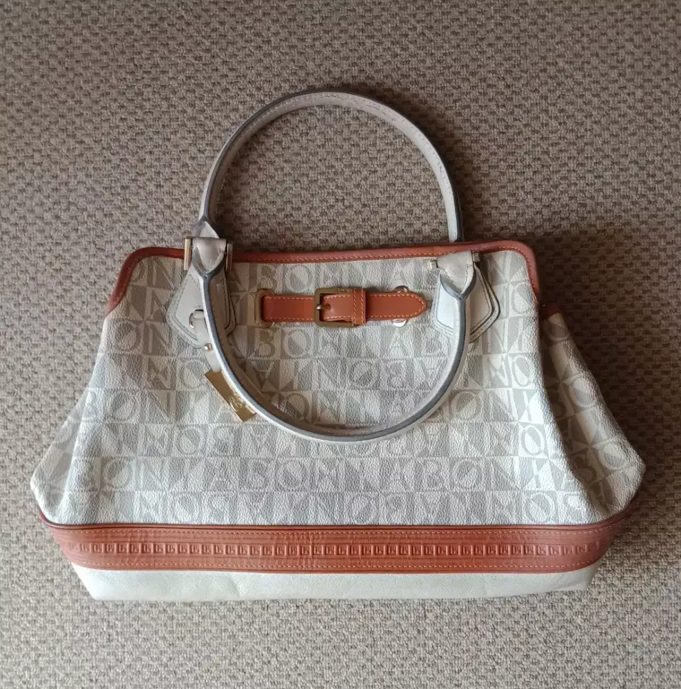 DI JUAL TAS BONIA ORIGINAL BEKAS