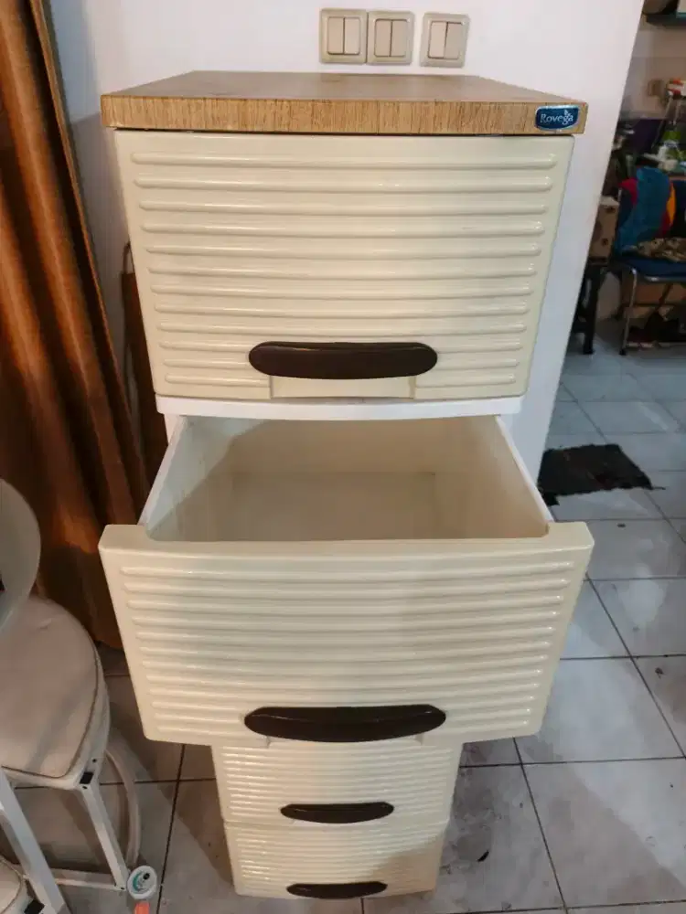 Lemari Plastik Container Susun 5 tingkat ROVEGA (TERMURAH) (SURABAYA)