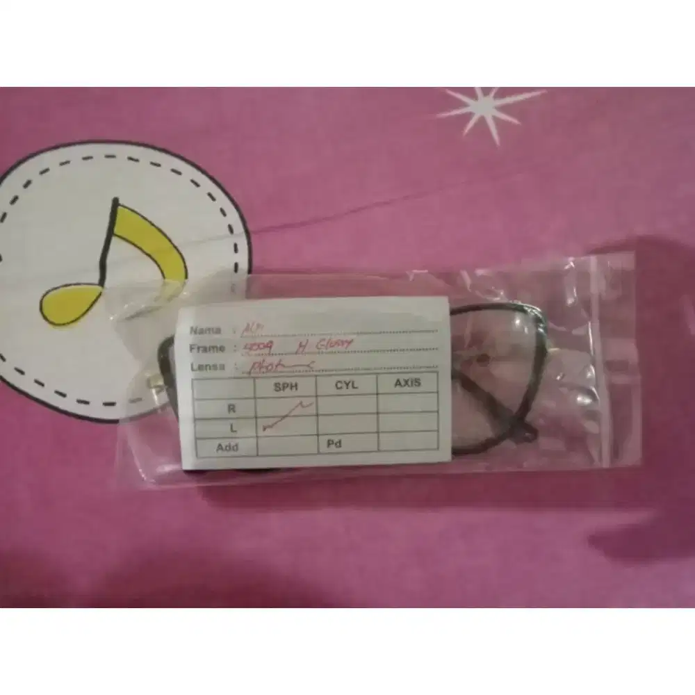 {PRELOVED} Kacamata Photocromic Cat Eye