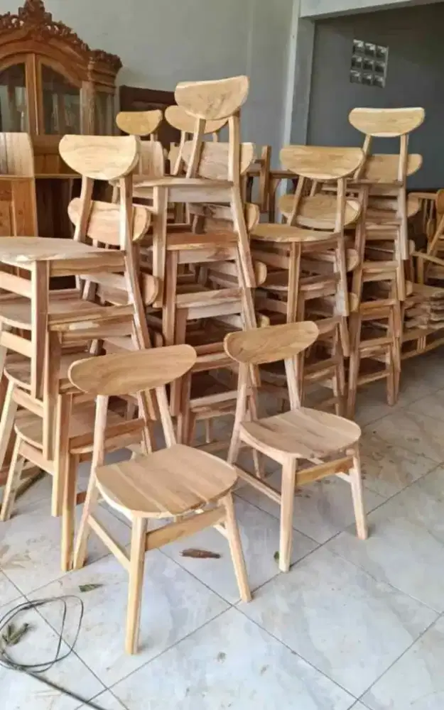 Kursi cafe bahan jati mentahan