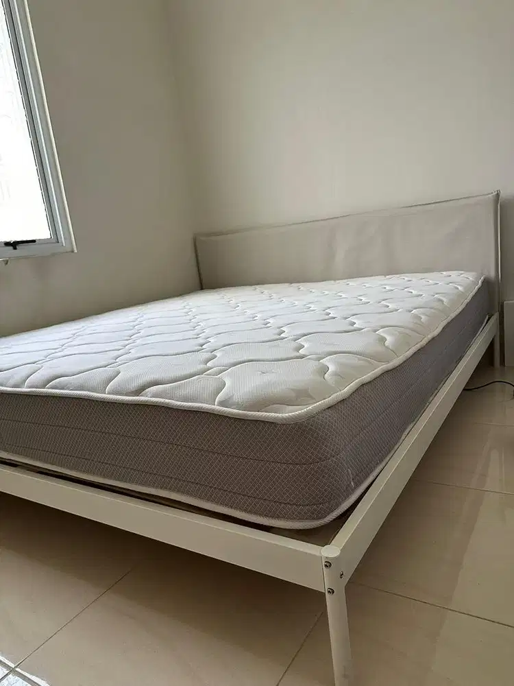 Dipan Ikea Ukuran King