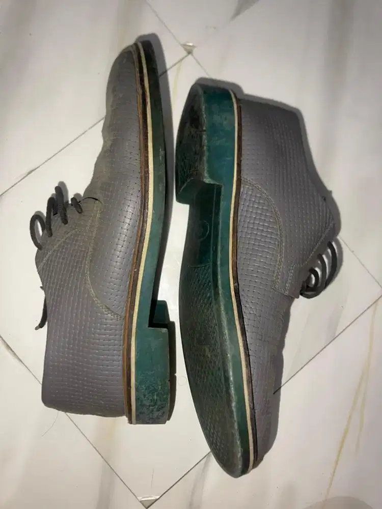 grey shoes men for casual formal