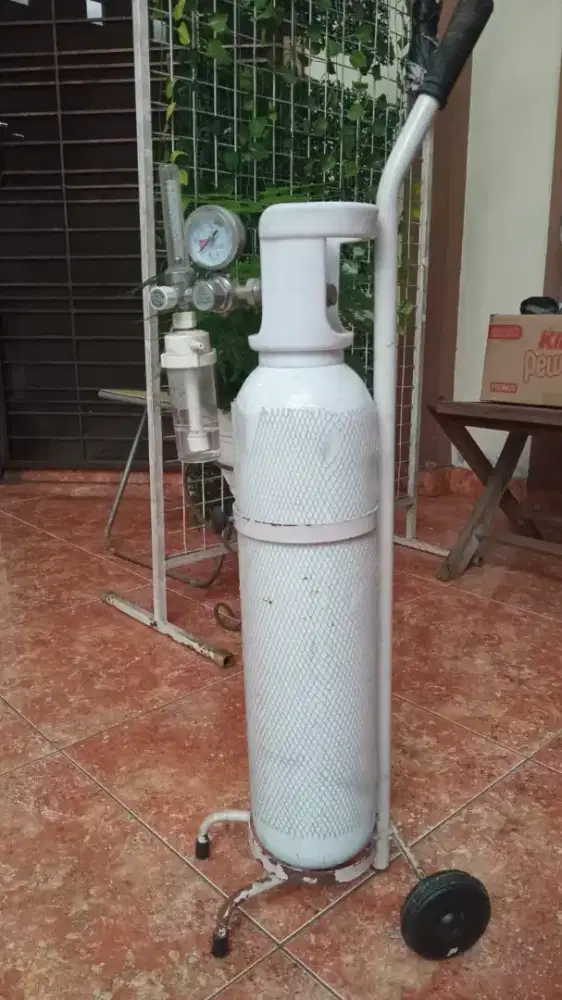 dijual tabung oxigen . kondisi baik