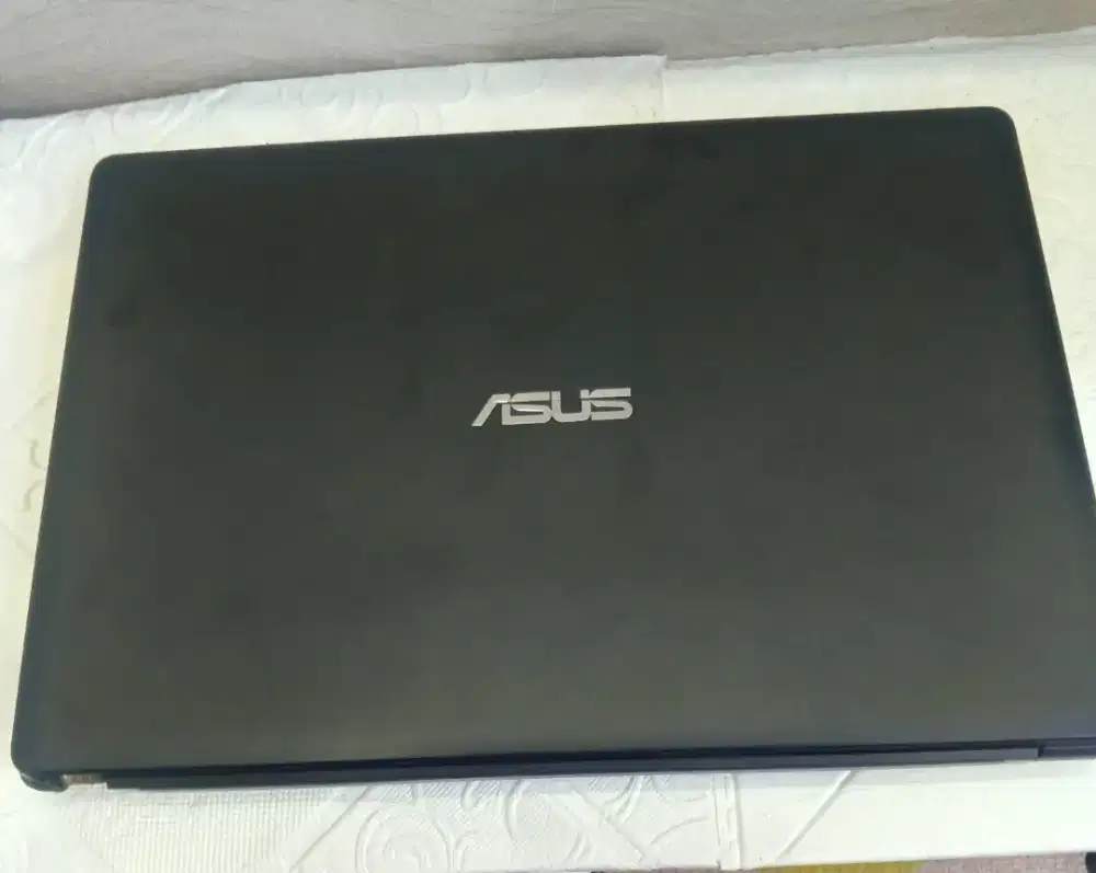 Laptop ASUS X450C Core I3 Windows 11