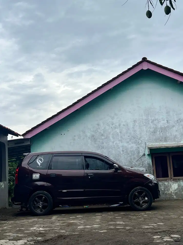 Xenia delux istimewa