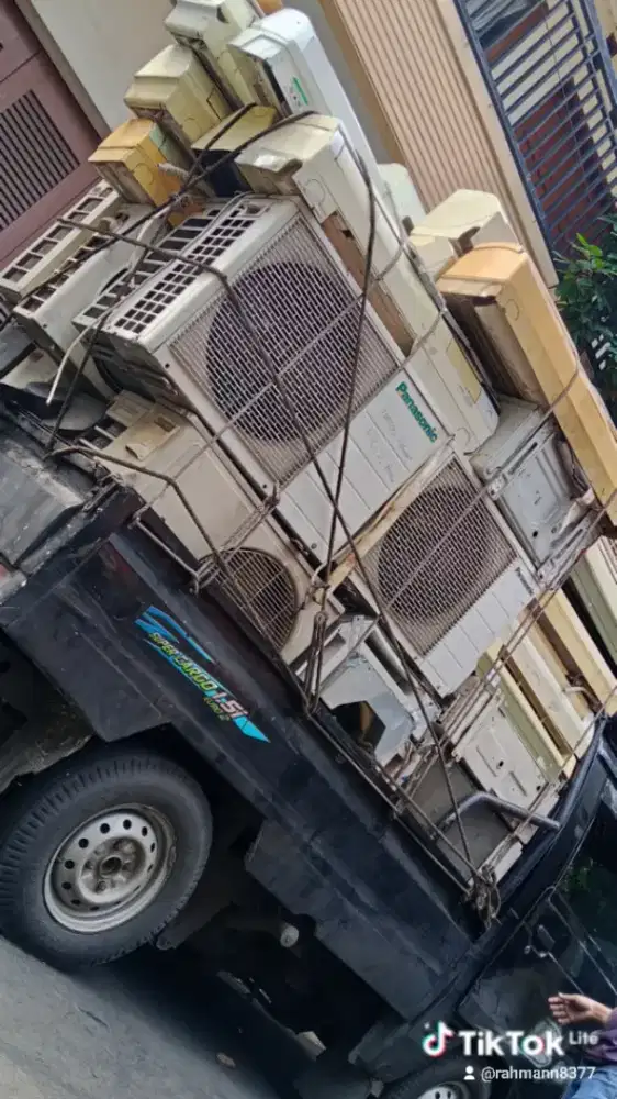 Terima ac bekas yang sudah tidak terpakai