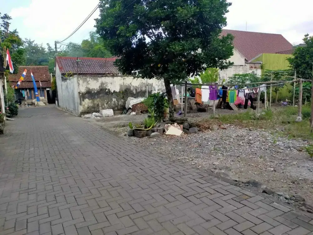 Pekarangan 101 m² di jl. Damai Ngaglik Sleman