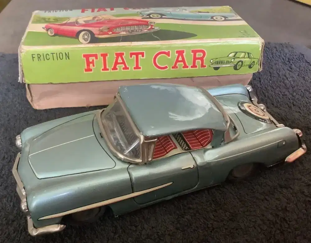 Fiat Vintage 1960s Usagiya Tin Toy Jaoan Car Diecast Mobil Mainan