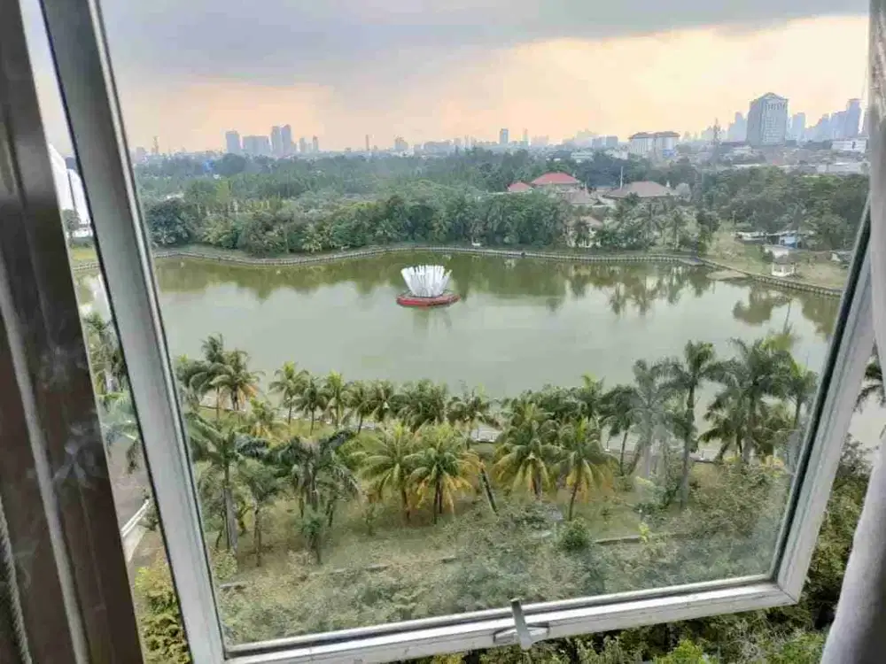 dijual apartemen Green palace kalibata city 3br shm