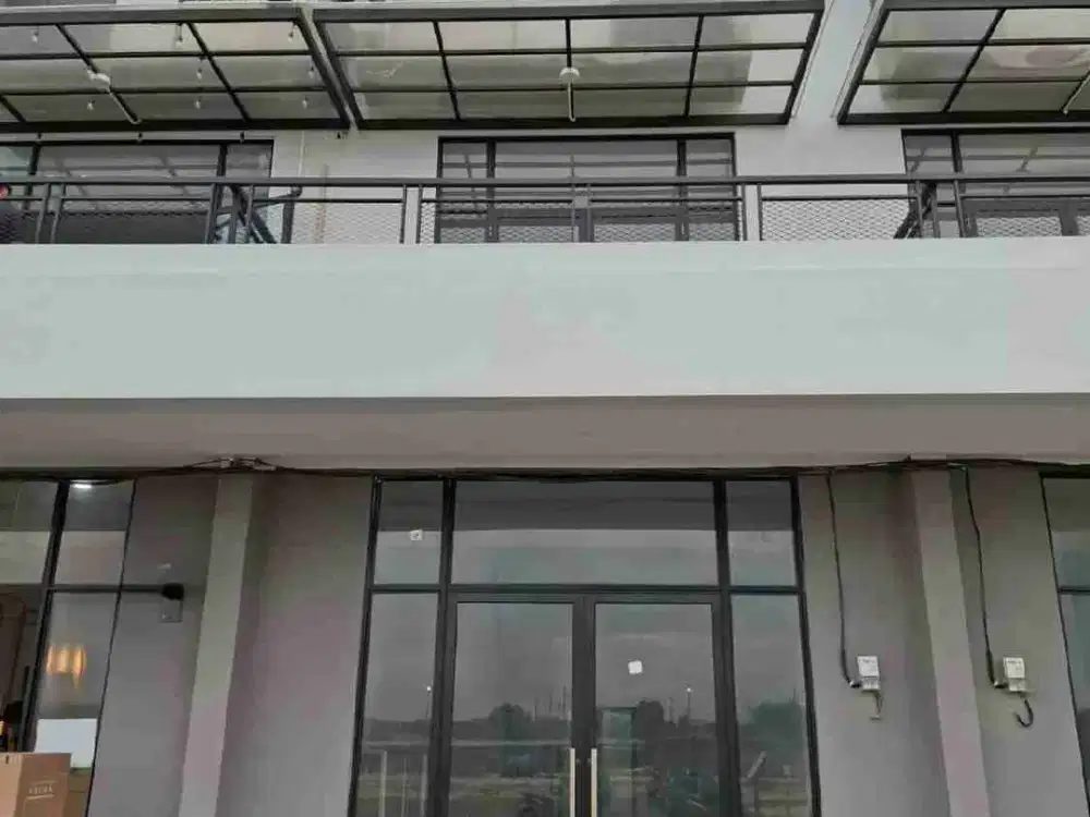 Disewakan ruko 2 lantai baru gress grand eastern hill , Surabaya Timur