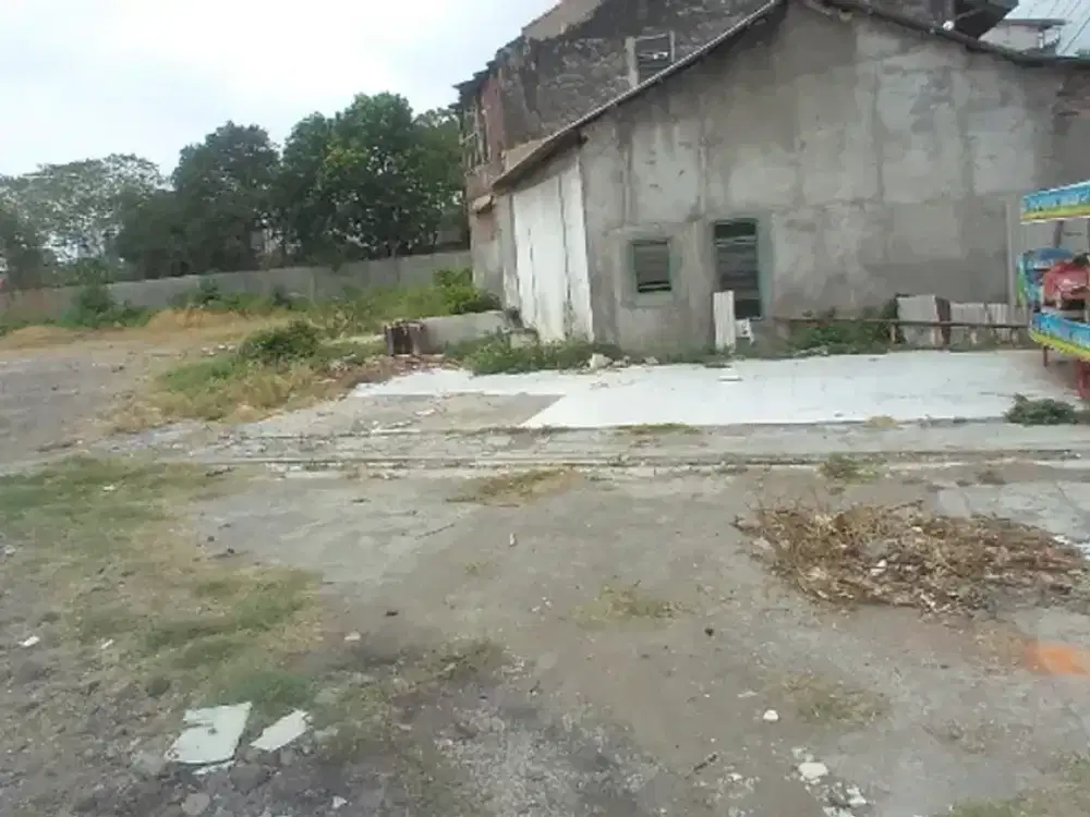 Dijual Tanah Datar , Siap Bangun dan Strategis ,Harga Murah di Jalan Soekarno Hatta Semarang.