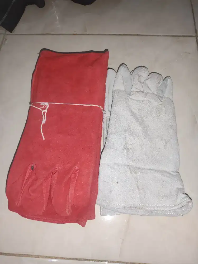 Sarung tangan las kulit