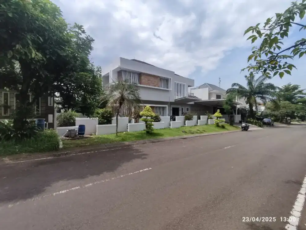 DIJUAL RUMAH MEWAH Dengan Kolam Renang
Boulevard Kota Wisata Cibubur