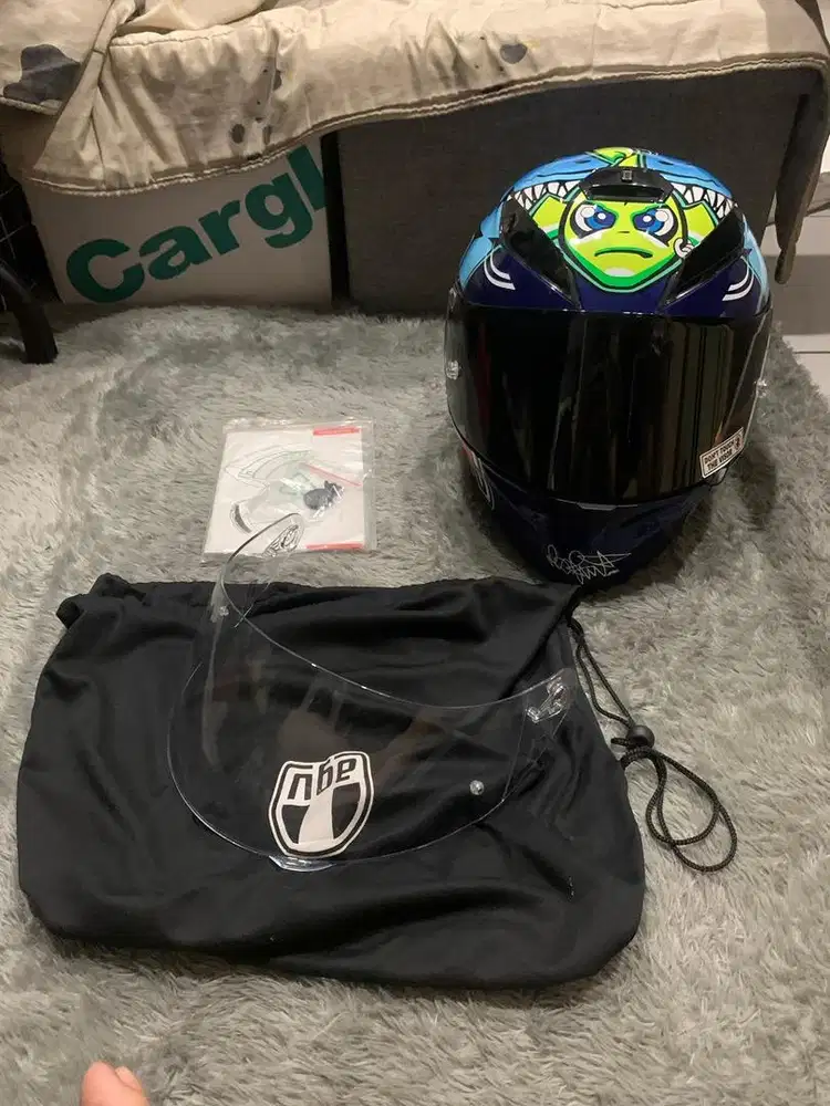 Helm AGV K3SV shark