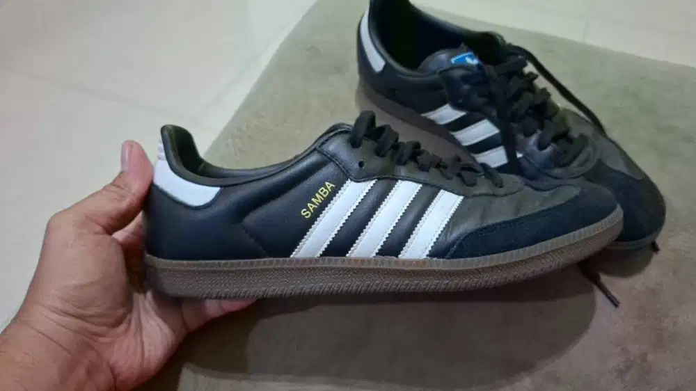 sepatu adidas samba warna hitam putih 2nd Original