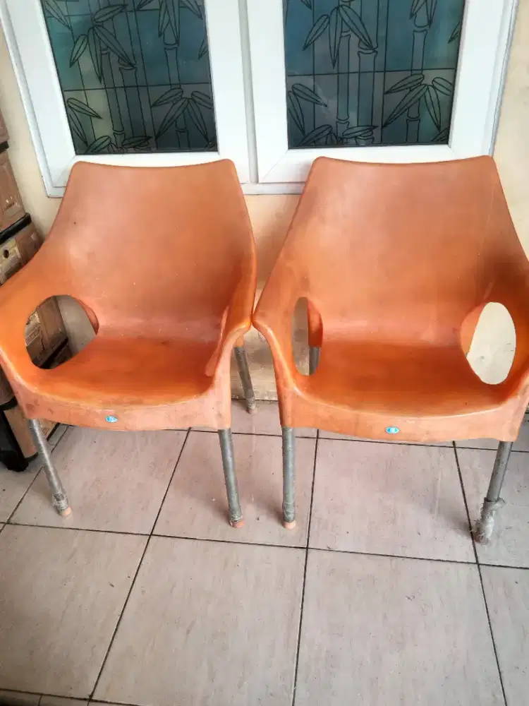 Kursi  plastik teras + meja teras