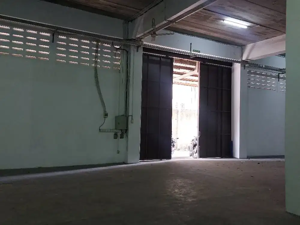 Disewakan Gudang Bagus  di Kawasan JIEP Pulogadung