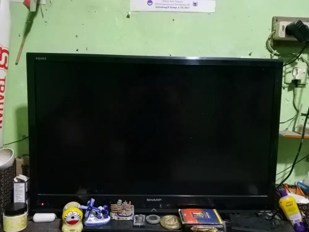 TV Sharp Aquos & Sharp Alexander