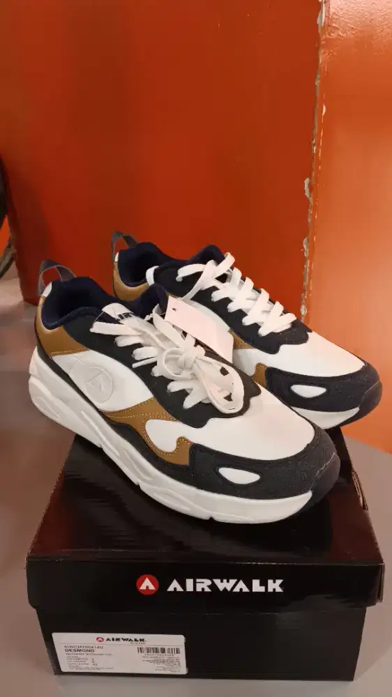 Sepatu Sneakers Airwalk Size 42