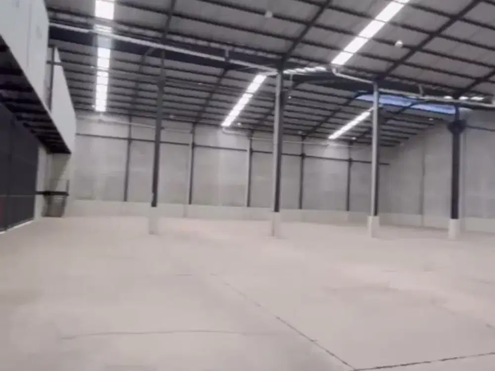 DIJUAL GUDANG ZONA INDUSTRI LUAS 2000M2 LOKASI SANGAT STRATEGIS GATOT SUBROTO, SEMARANG BARAT